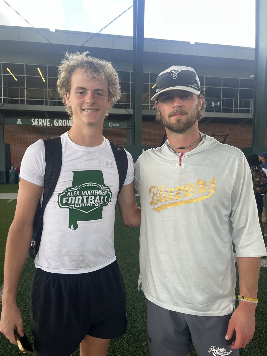 BryantBoonefb's tweet photo. Great day at Uab had a great opportunity to compete and met some great coaches @jzachpeterson @UAB_FB @BenWilsonFB @Lionel_Stokes @CoachBanks2008 
Hudl film link: ->https://t.co/UBPLNCnmYx https://t.co/gtuL1YhUJI