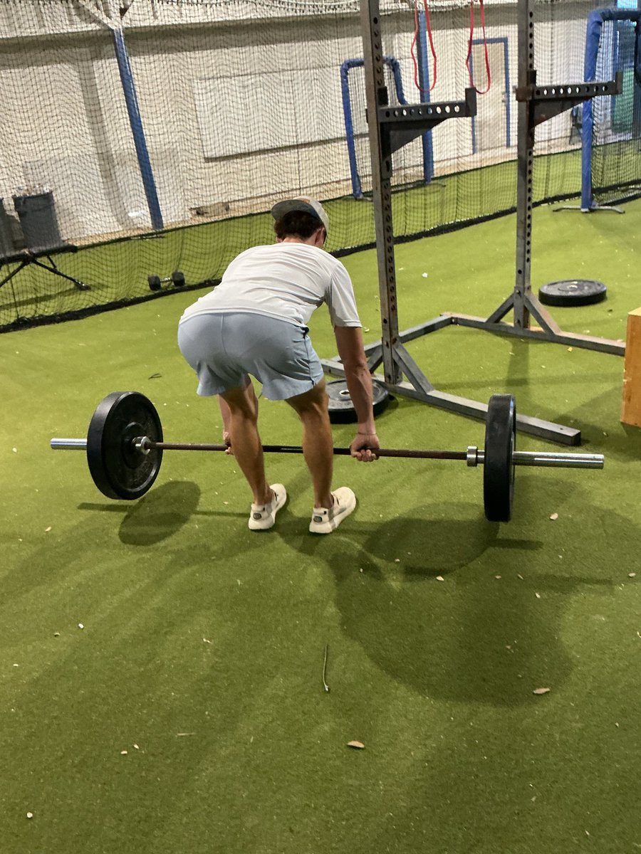 davidmac0920's tweet photo. Build them tree trunks day son 💪 @McmahanRylan @USAPrimeNat @FrontlineMrod @EastCoastPro1 https://t.co/38p18I7TCN