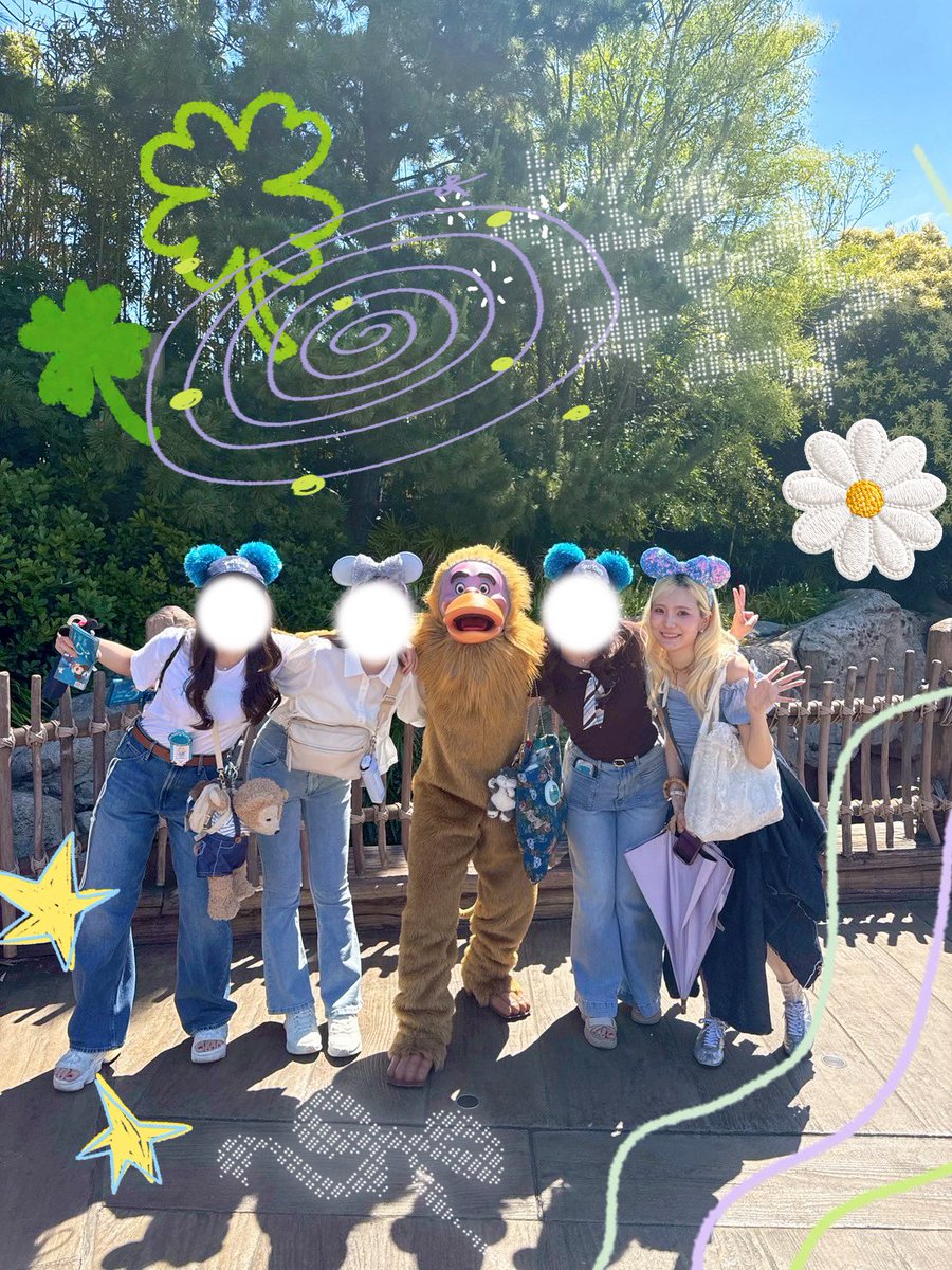 M_M_M_456's tweet photo. 大人になってからの方がディズニー楽しい🩵 https://t.co/Y75lW9Cxxm