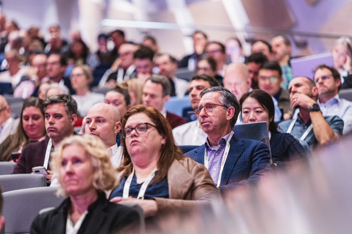 EDUtech_AU's tweet photo. What a way to start Day 1!

Thousands of front-line educators, IT directors and tech innovators packed out the seats this morning at the Plenary session!

Register free now https://t.co/xpvgVVrpBq

📅 3 &amp; 4 June 2026
📍 ICC Sydney https://t.co/OlwG2S9NXm