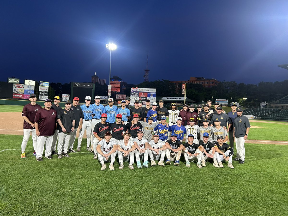 gametime585's tweet photo. Westside exceptional senior game https://t.co/NMDM3umW9G