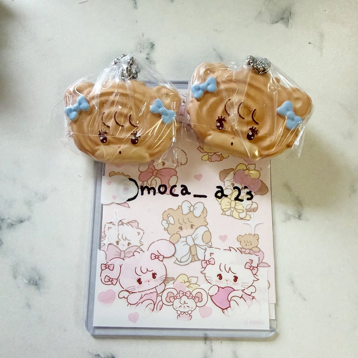 moca___a23's tweet photo. mikko リルアラモード ガチャ 
手作りおやつチャーム #しぼりクッキー 交換希望

譲♡ラテ 2
求♡ムース 買取
取引方法♡郵送または家族代理 平日都内手渡し
プロカをお読みいただいた後にID付きのお写真と共にご連絡お待ちしております♡ https://t.co/SFukXQHLVX