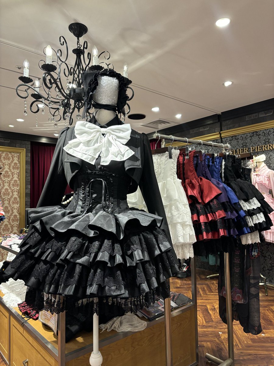 ⚜️ATELIER PIERROT⚜️ 横浜ビブレ 11:00〜21:00 🖤おすすめアイテム