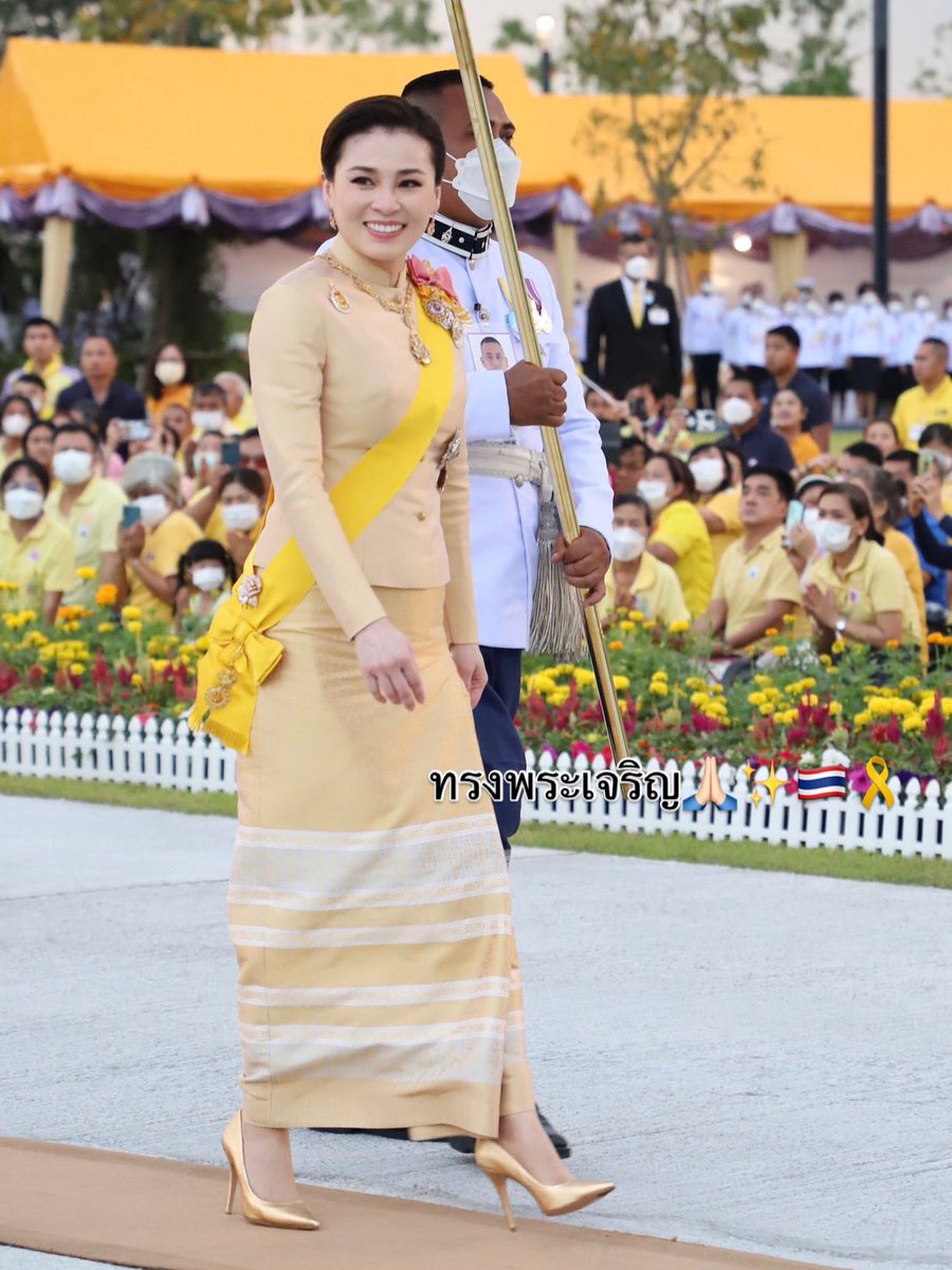 xzytecool's tweet photo. ๓ มิถุนายน  ๒๕๖๙
วันคล้ายวันเฉลิมพระชนมพรรษา

สมเด็จพระนางเจ้าสุทิดา พัชรสุธาพิมลลักษณ พระบรมราชินี

ขอพระองค์ทรงพระเจริญ

ด้วยเกล้าด้วยกระหม่อม
ข้าพระพุทธเจ้า  🙏🏻🇹🇭 https://t.co/KTRGi9C7YW