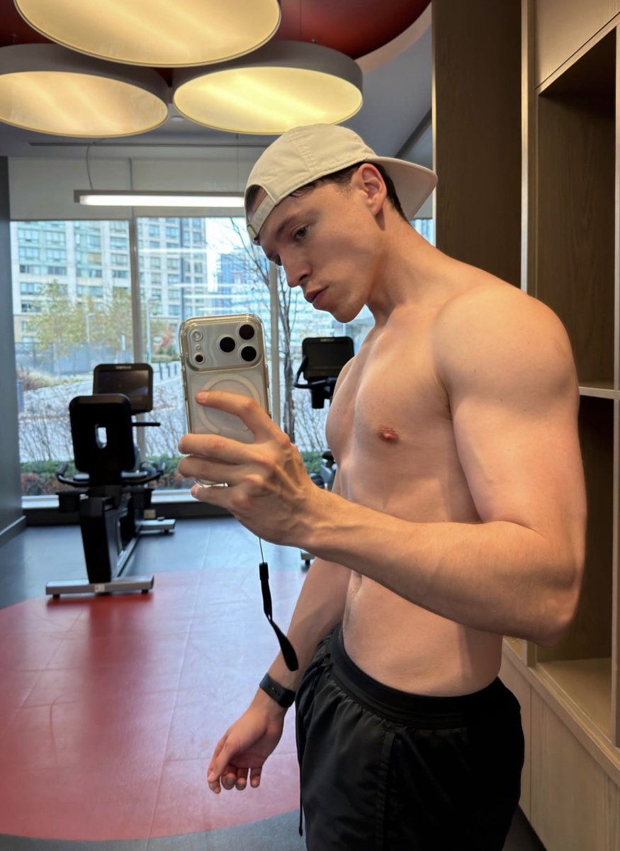 LucasWagnea3mo's tweet photo. happy pride :))
#GayTwt #BmoreGay #VAgay #LAfreaks #NYCfreaks #dmvgay #dmvmen #dmvfreaks #dcfreaks #dcgay #dcmen #bmoregay #bmorefreaks #vafreaks #mdgay #gaytwt https://t.co/W2c6rOsYDe
