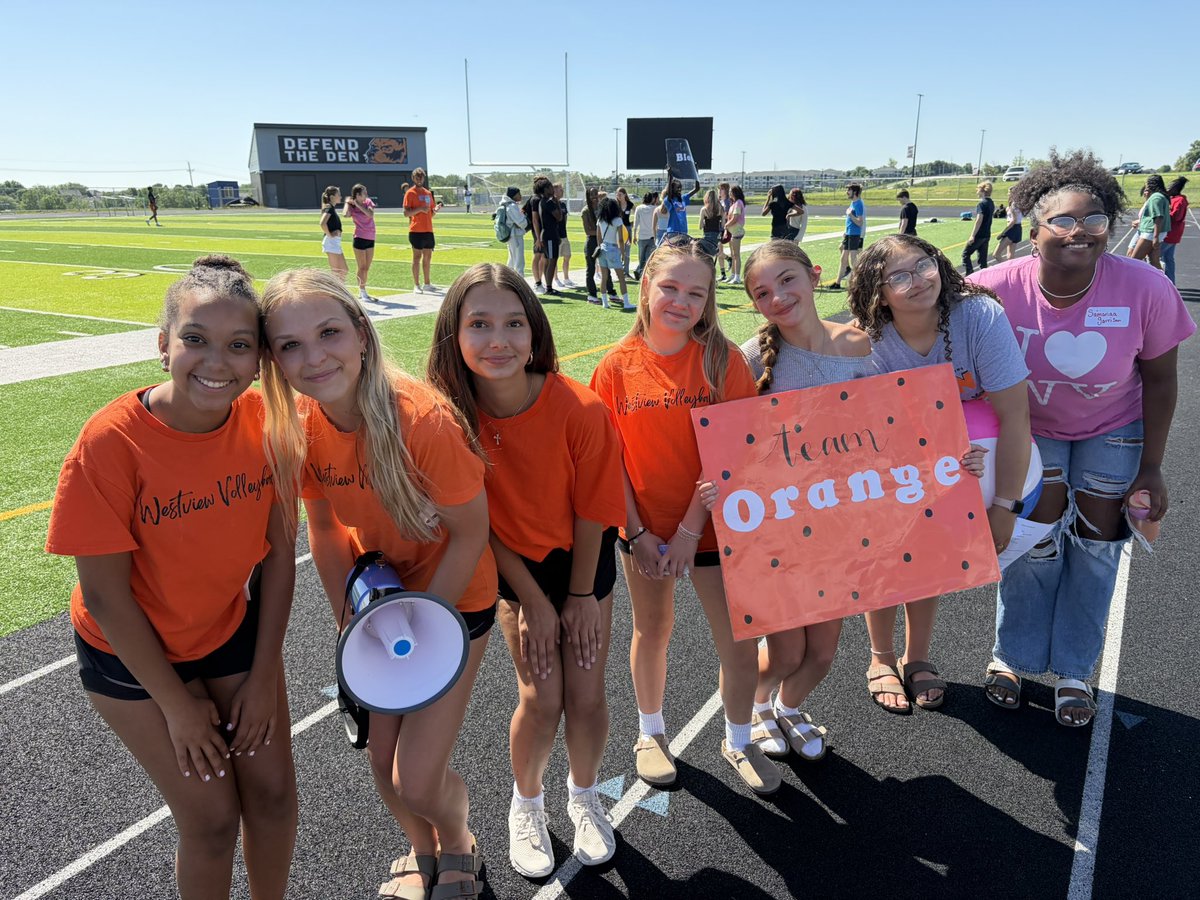 OPS_Westview's tweet photo. The first two days of our Freshman Jumpstart were jam packed with activities helping the Class of 2030 ready to be Wolverines! https://t.co/866xiOAmVr