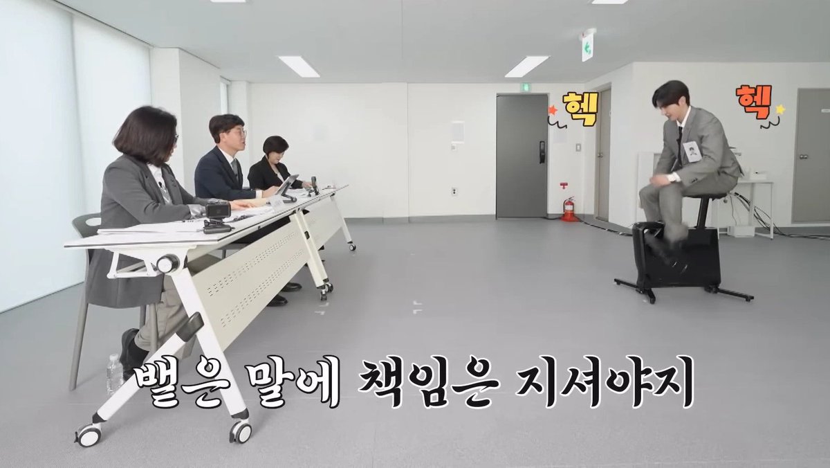 fromxxxon's tweet photo. 현재 특기에 체력썼다가 증명하라고 내내 자전거타면서 면접보게하고 결국 쓰러짐 ㅜ 하
이력서에는 증명할수 잇는것만쓰라는 이 큰결말뭐냐고 https://t.co/OizbAEtddy
