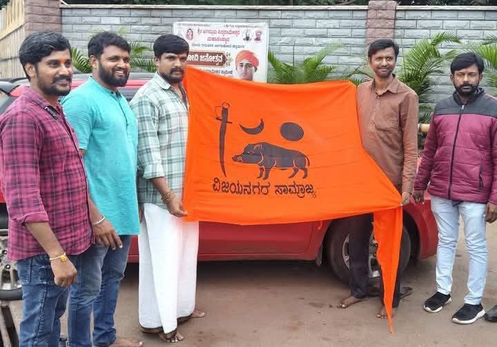 yathnalabhimani's tweet photo. Sanatana Sevakas 🙏🏻🙏🏻🙏🏻🚩🚩
                  
                Meanwhile 
Laskar-E-Olatas keep Bydagi 🌶️ https://t.co/gTZoCvL6xa