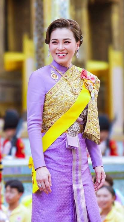 Muffin212121's tweet photo. เนื่องในโอกาสวันเฉลิมพระชนมพรรษา
สมเด็จพระนางเจ้าฯ พระบรมราชินี
3 มิถุนายน 2569 🙏💜ทรงพระเจริญ💜🙏 https://t.co/8S6ezp3h5U