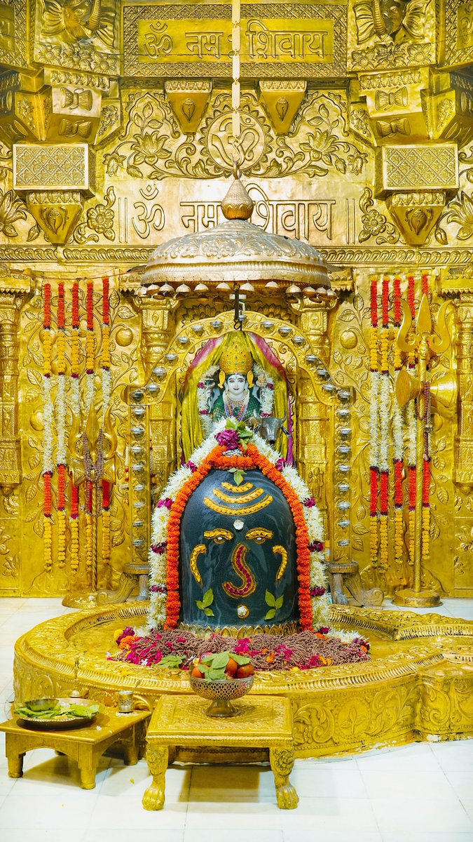 Somnath_Temple's tweet photo. श्री सोमनाथ महादेव मंदिर,
प्रथम ज्योतिर्लिंग - गुजरात (सौराष्ट्र)
दिनांक: 03 जून 2026, अधिक ज्येष्ठ कृष्ण तृतीया - बुधवार
प्रातः श्रृंगार
06269413
#somnath #mahadev #shivji
#bhakti #somnathlivedarshan #somnathtemple #JaiSomnath. #SomnathSwabhimaanParv https://t.co/Pi0ZAQJ0Id