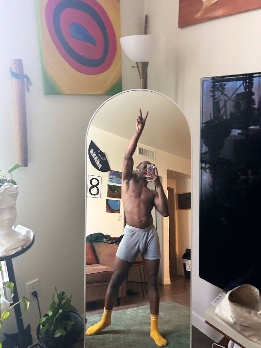theoddnonly's tweet photo. ✌🏾 💛 https://t.co/ATufxHI6wW