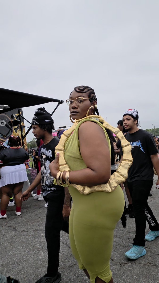VMarieVrt's tweet photo. Made a jumbo bamboo earring for FreakNik https://t.co/3wQjquxvwF