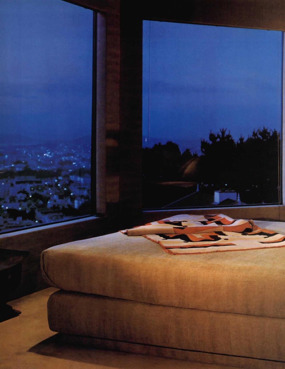 Ortgeist's tweet photo. Home in San Francisco by Robert Hutchinson, California, 1982 https://t.co/OiP3N7B5RI
