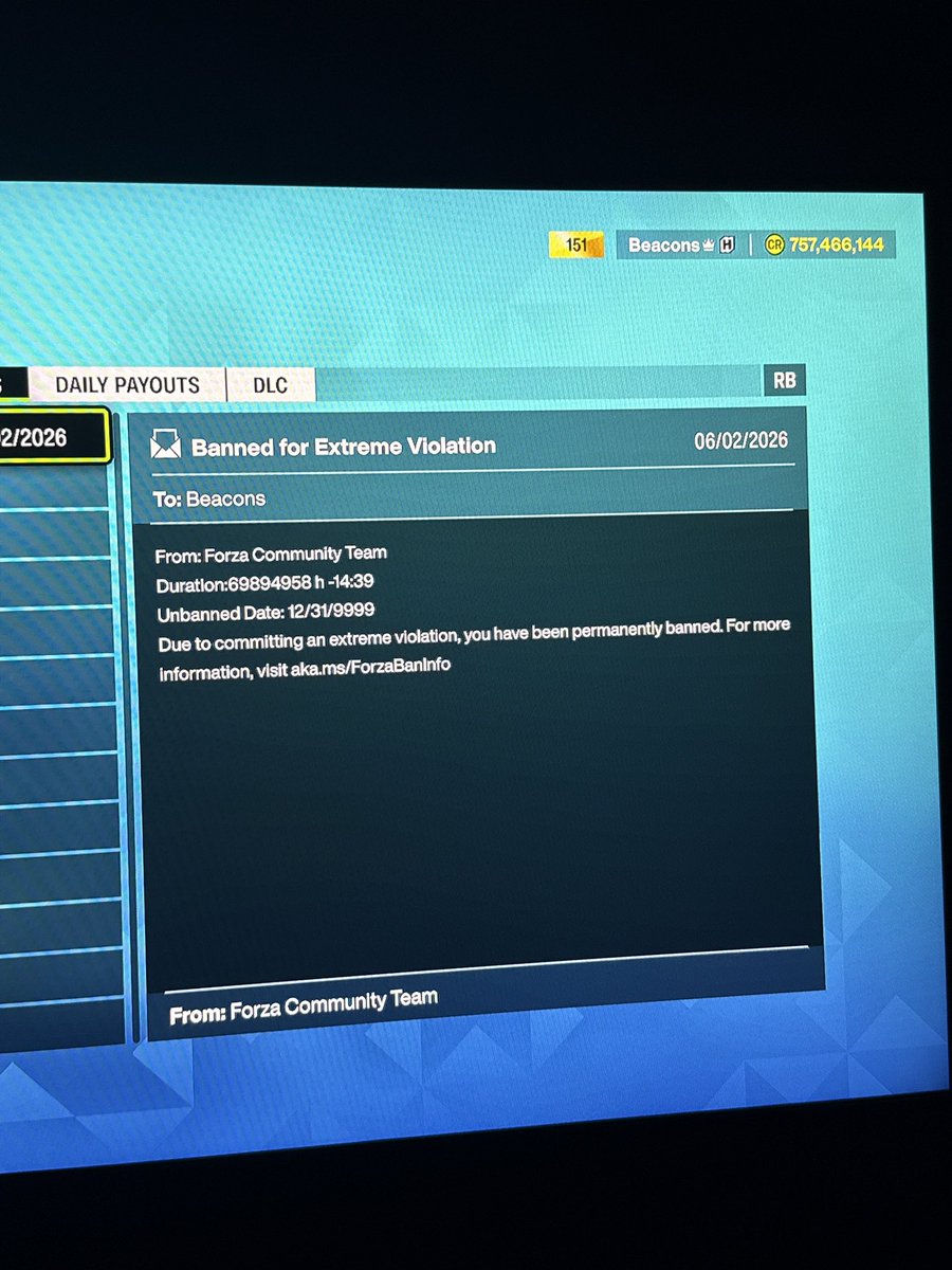 BEAC0NZ's tweet photo. @forza_support the fuck did do… https://t.co/u9b4liAEvM