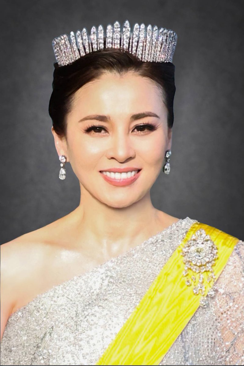 Pome2005's tweet photo. เนื่องในวโรกาสมหามงคลวันเฉลิมพระชนมพรรษา สมเด็จพระนางเจ้าสุทิดา พัชรสุธาพิมลลักษณ พระบรมราชินี ๔ รอบ ๓ มิถุนายน ๒๕๖๙ 

ทีฆายุกา โหตุ มหาราชินี

#ทรงพระเจริญ
#เรารักสถาบันพระมหากษัตริย์
#อนุชนรักชาติศาสน์กษัตริย์ https://t.co/YthYXm5PNU