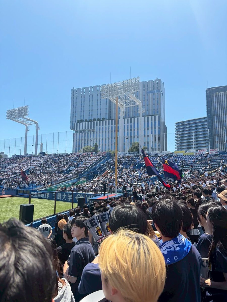 keio_otoha's tweet photo. 5月30.31日早慶戦
5月30日と31日に早慶戦の観戦を行いました！⚾️
応援や「若き血」を一緒に歌うなど、12期との仲を深めることができた2日間でした！ https://t.co/PKTVcyT9Gf