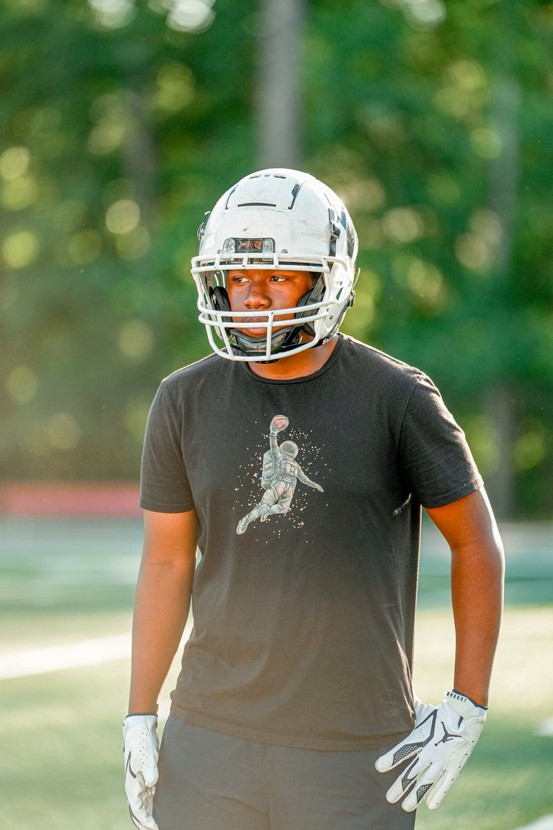 JosiahDunc39's tweet photo. Summer Workouts. Fall Results. 🏈🏈💪🏾💪🏾 #Keepworking https://t.co/Ra1hn3EjJx