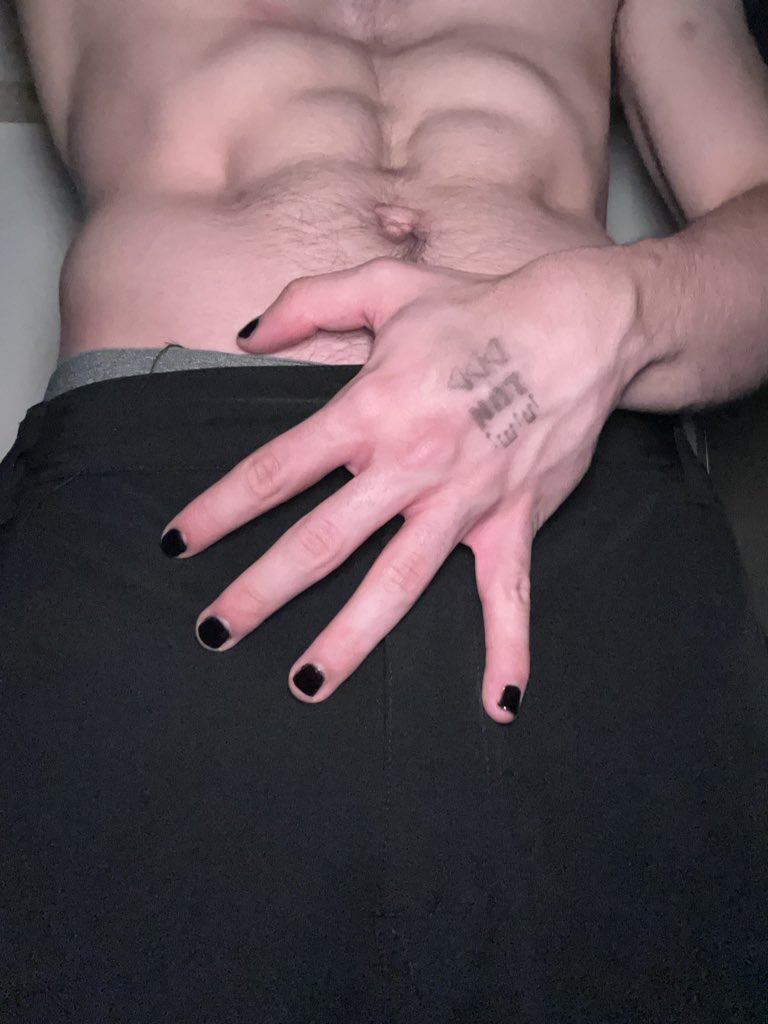 delinquent2002's tweet photo. Good night from Spain 😘 https://t.co/gdakF1CQXk