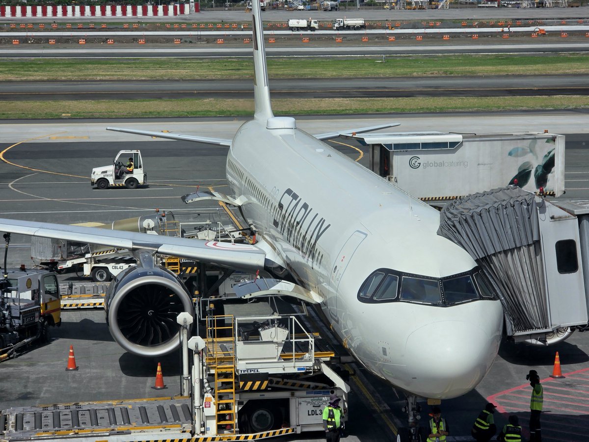 dmtaylor90's tweet photo. Taipei bound on board Starlux A321NEO B-58210! Excited to try out this relatively new airline as I've heard good things 😎 #Avgeek https://t.co/EGQ2Zq02Ze