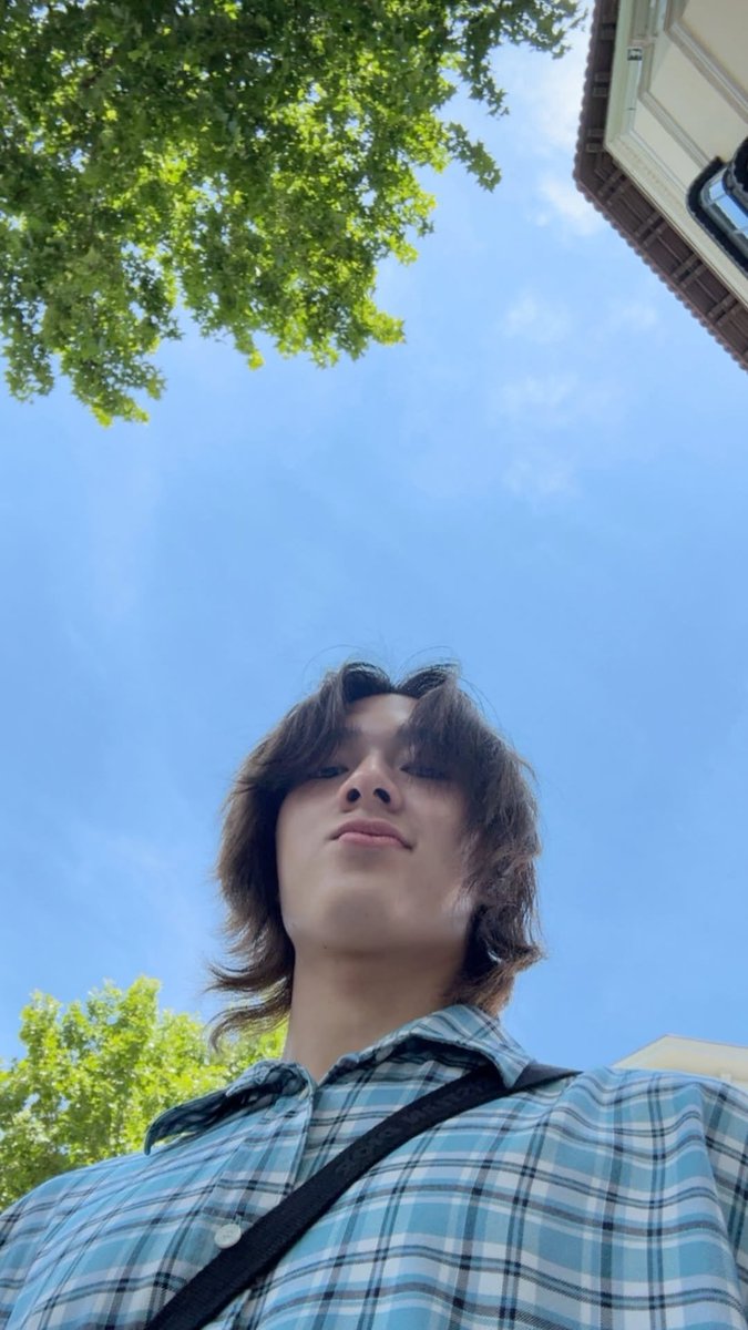 nnzniverse's tweet photo. GOODBYE GOODBYE GOODBYE YOU WERE BIGGER THAN THE WHOLE SKY 😭💔 YOU WERE MORE THAN JUST A SHORT TIME 😭💔💔 https://t.co/Z8cLJaH65u