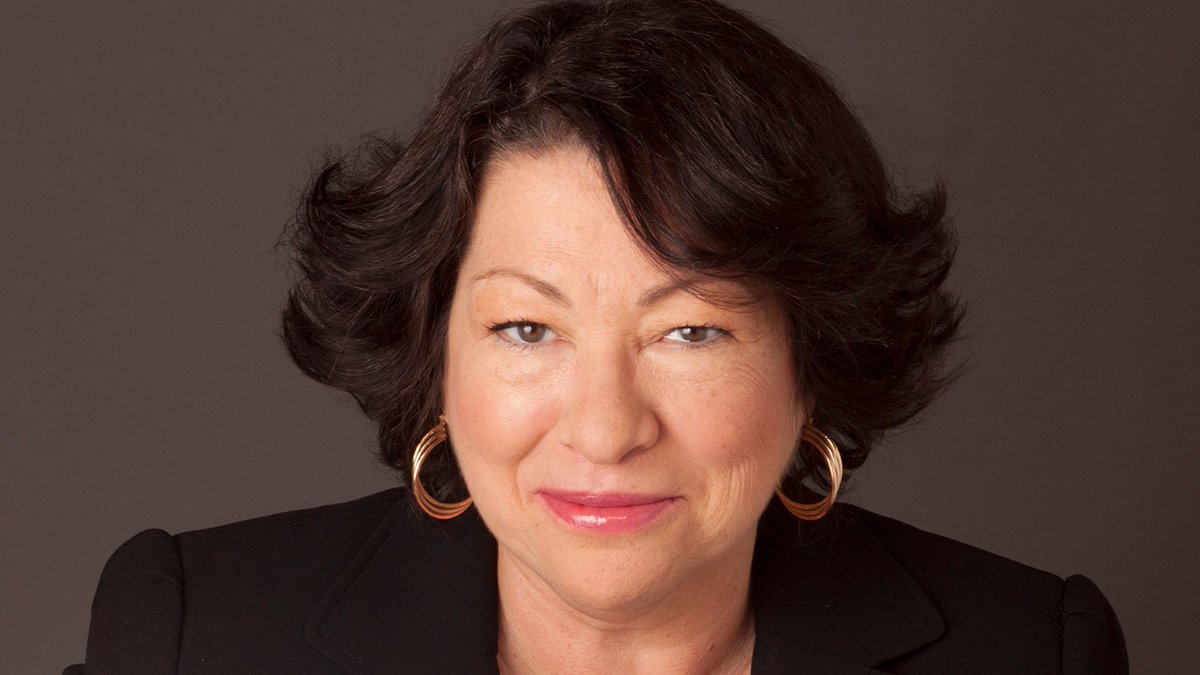 anyonewantchips's tweet photo. Gotta love Justice Sonia Sotomayor for calling bullshit on SCOTUS’ racist maga supermajority allowing Alabama to use GOP gerrymandered maps that intentionally discriminate against Black Alabamians. Once we regain the presidency &amp; the Senate - let’s pack the Court. https://t.co/GPzpttfWN4