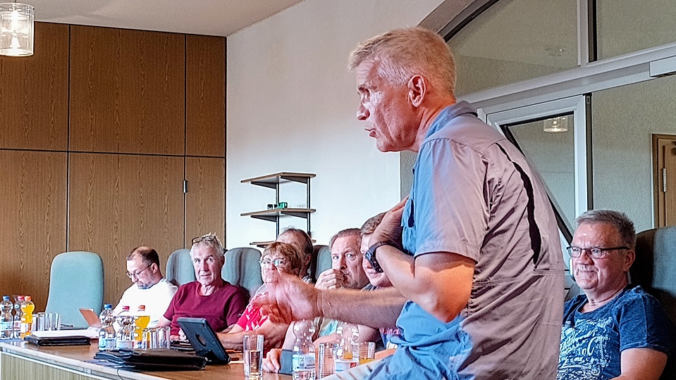 MBergerMdL's tweet photo. Fragen und Antworten zur Landespolitik.
Am 2. Juni 2026 habe ich die Stadtratssitzung in Kitzscher besucht.

Alle Bilder, Videos und Podcasts zu meinen Themen findet Ihr auf https://t.co/5leYz6lLNo .
Folgt mir auf meinem WhatsApp-Kanal https://t.co/nTQ821Yicd

#matthiasberger #matthias_berger #landtag_sachsen #kitzscher #stadtrat