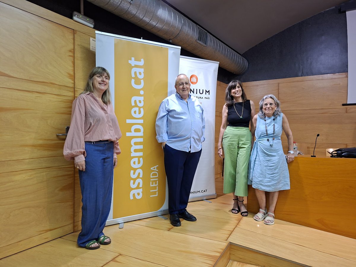 OmniumLleida's tweet photo. “Quin model de ciutat volem?” , amb Antoni Gelonch, Marta Alòs i Mertxe París, moderada per Miracle Nadal. 

Gràcies a tots, ponents i públic, per les aportacions reflexions, crítica i idees sobre una qüestió que afecta directament a la vida de les lleidatanes i lleidatans. https://t.co/QEABX6mqzs