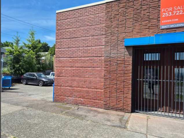 thehoffather's tweet photo. TOO LITTLE, TOO LATE

Weeks after the news went viral that Delta Camshaft was leaving Tacoma,WA, because of crime, taxes & onerous regulations, the city finally removed a $250 graffiti fine & sent a cleaning crew

However, the building is already for sale & other cities have been courting the business