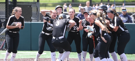 TierReport's tweet photo. NYSPHSAA SOFTBALL: STRONG DEFENSE, BIG HITS LEAD CORNING TO SUB-REGIONAL WIN (24 PHOTOS). . . @hawks_softba11 

https://t.co/C03YCO8Usv

PHOTO GALLERY FROM THE GAME: https://t.co/q7emCT3gR2 https://t.co/SzKgY2pFnV