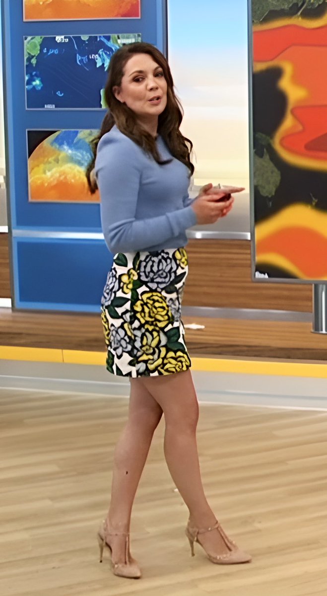 FloppyLongRod_1's tweet photo. Laura 😍😍 https://t.co/lSomhAP0qC
