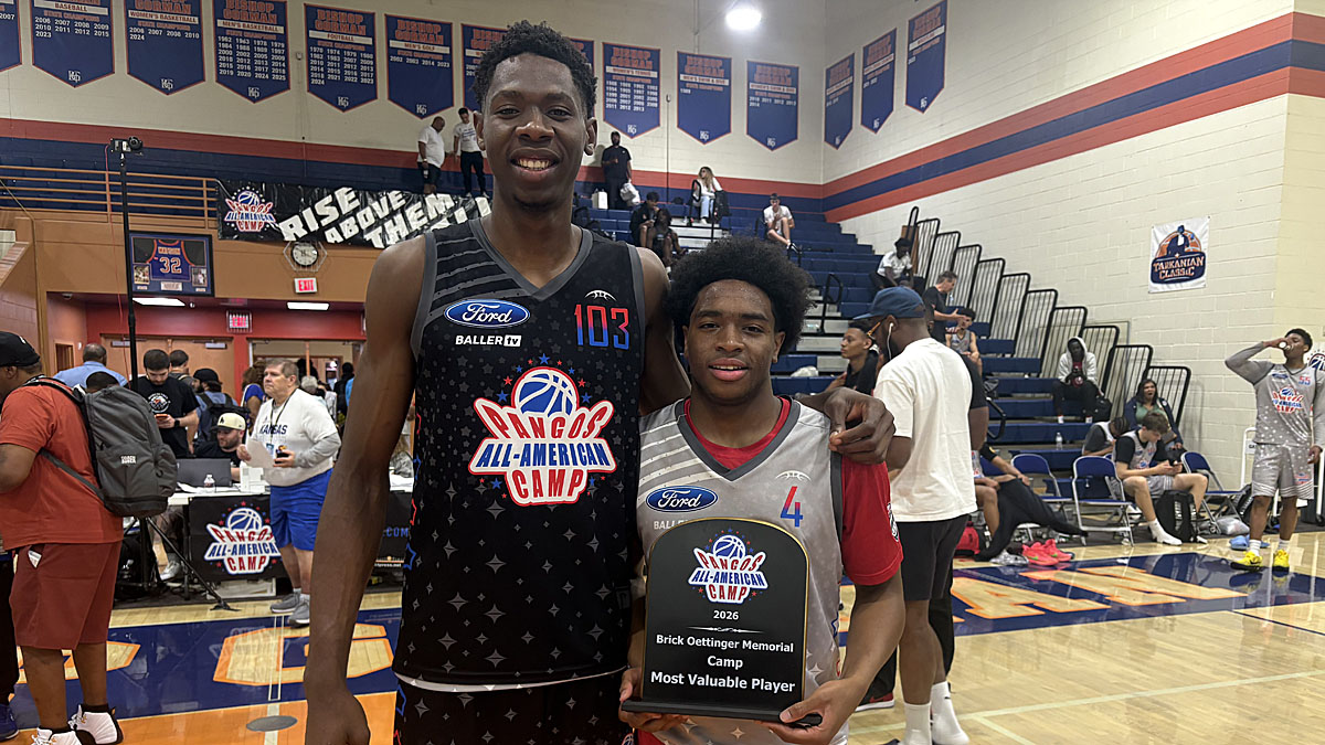 Ballislife's tweet photo. Winning Contagious at 2026 Pangos All-American Camp (@PangosAACamp).

The event was defined by competitiveness and winning basketball and MOPs Lewis Uvwo of Prolific Prep (FL) and Micah Gordon of Plainfield (NJ) were the two best examples.

MORE 🔗 https://t.co/CaPDGkIORf https://t.co/HHPVxI3Swx