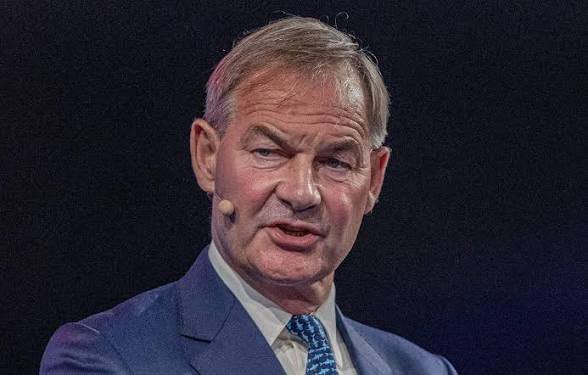 BROKENBRITAIN0's tweet photo. 🚨NEW: Rupert Lowe has once again VOWED to scrap the BBC on day one of a Restore Britain government 🇬🇧 

“A Restore Britain Government would defund the BBC, scrap the licence fee and make it a subscription service.

Day one.” https://t.co/J4RbiiBQ5w