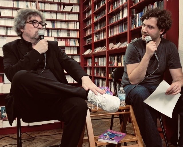 SchnockRevue's tweet photo. C’était hier soir à la librairie « L’écume des pages » et c’était délicieusement Schnock. https://t.co/ygJft0X8dd