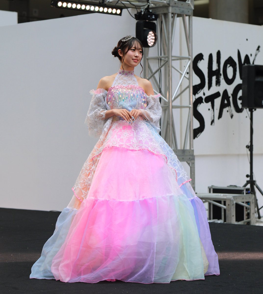 alpha_900's tweet photo. ２０２６年５月２４日（日）
第６３回デザインフェスタ
Ｌ４-Fashionショー
◎ゆなさん画像
ガルマーステージ
ぷわぷわ等４ステージ
※雑誌JSガールが有った頃からの
お知り合いモデルさんですが
美し過ぎて声も掛けられない私です🌹💦
#健ちゃん先生
＠kennyl4fm
#l4ファッション
#ゆな
#ぷわぷわ https://t.co/ajutuqh3V1