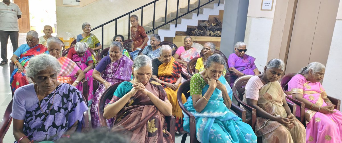 IPSenthil's tweet photo. கழகத்தலைவர் மாண்புமிகு முன்னாள் முதலமைச்சர் அண்ணன் #தளபதியார் @mkstalin அவர்களின் ஆணைக்கிணங்க கழக இளைஞர் அணி செயலாளர் சட்டபேரவை எதிர்க்கட்சி தலைவர் மாண்புமிகு அண்ணன் @Udhaystalin அவர்களின் வழிகாட்டுதல்படி எங்கள் அரசியல் வழிகாட்டி தென்பாண்டி சிங்கம் கழக துணை பொதுச் செயலாளர் ஆத்தூர் சட்டமன்ற உறுப்பினர் ஐயா @IPeriyasamy_ திண்டுக்கல் மேற்கு மாவட்ட கழக செயலாளர் ஒட்டன்சத்திரம் சட்டமன்ற உறுப்பினர் அண்ணன் @r_sakkarapani ஆகியோர் வழிகாட்டுதல்படி திண்டுக்கல் கிழக்கு மாவட்டம் திண்டுக்கல் சட்டமன்றத் தொகுதி திண்டுக்கல் வடக்கு ஒன்றிய கழகம் சார்பில் பாலகிருஷ்ணாபுரம் ஊராட்சியில் கிறிஸ்ட் நகரில் அமைந்துள்ள மாற்றுத்திறனாளிகள் மற்றும் ஆதரவற்றோர் இல்லத்தில் முத்தமிழறிஞர் டாக்டர் #கலைஞர்103 பிறந்தநாளை முன்னிட்டு மதிய உணவு வழங்கினோம்.
#KalaignarForever