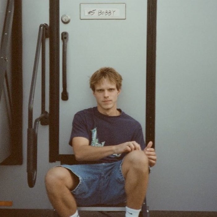 totomaytin's tweet photo. im so mad why did he never take pics of him in his trailer for aerion https://t.co/kQXPSGkpAH