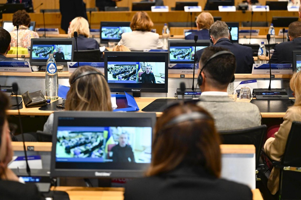 EU_CoR's tweet photo. EU enlargement is a strategic investment in peace, stability and shared prosperity. But support cannot be assumed. 
Citizens need to see what enlargement means for their communities and daily lives. https://t.co/hOIbWvi6lC