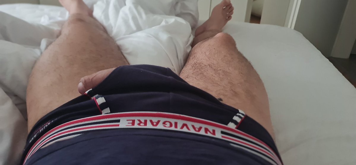 Aquariu1102's tweet photo. Dobro jutro vredni narode.  
Lepo napreduje ovaj moj X i ako ga ja i dalje zovem tviter 🤣 490 üratiöaca us 7 dana. Hvala 🍑💦🍆 danas sam prilicno obučen 🩲😈 https://t.co/NaPqjurG0L