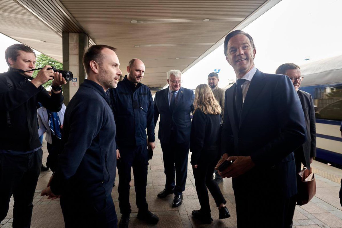 Maks_NAFO_FELLA's tweet photo. ‼️👀🇺🇦 NATO Secretary General Mark Rutte arrived in Kyiv https://t.co/LwMWwtBX8W