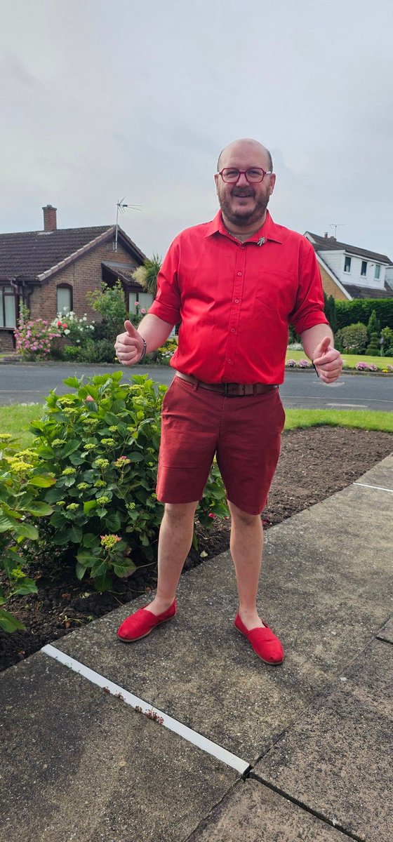 clownwizard33's tweet photo. #DressUPNotdown #DUND
@TheofficialDund
The message:
Smile, breed positivity,
Stay safe, be kind,
If it's nasty, don't say it.
Thanks to who made this a reality. All who take part are legends!
Good Morning, happy Wednesday.
โค๏ธ https://t.co/HmNgjRE0X1