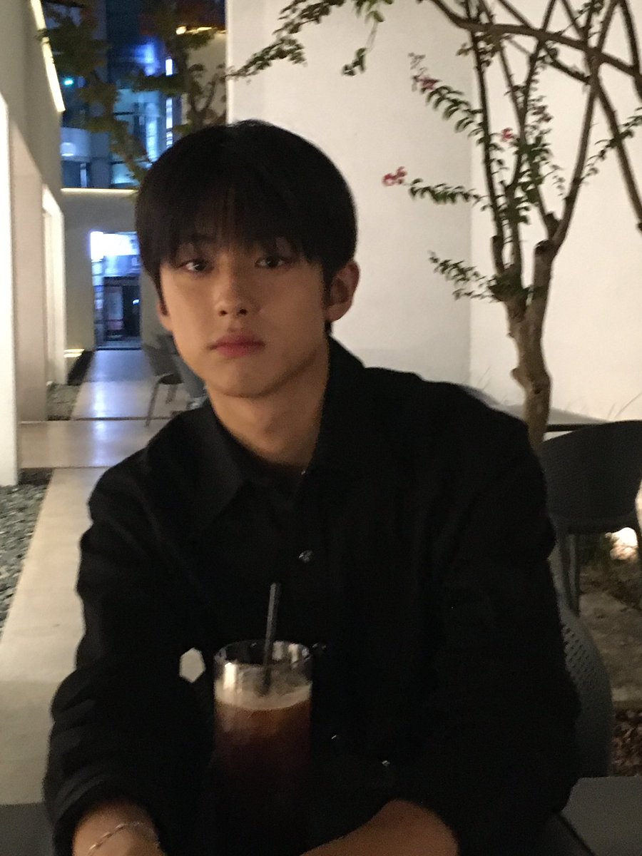 levi. tweet media
