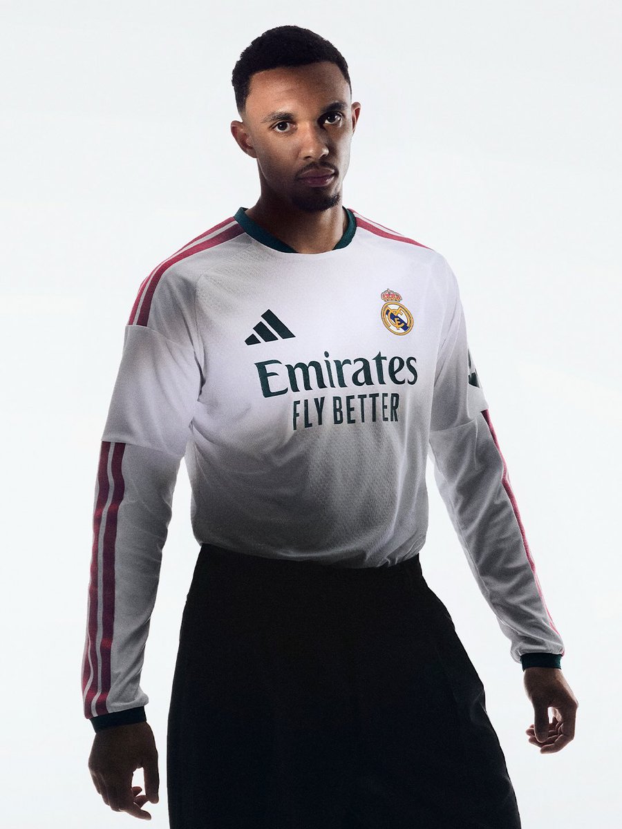 theMadridZone's tweet photo. Trent in new 2026/27 Home Kit 🩷💚 https://t.co/vzP8AyMugw
