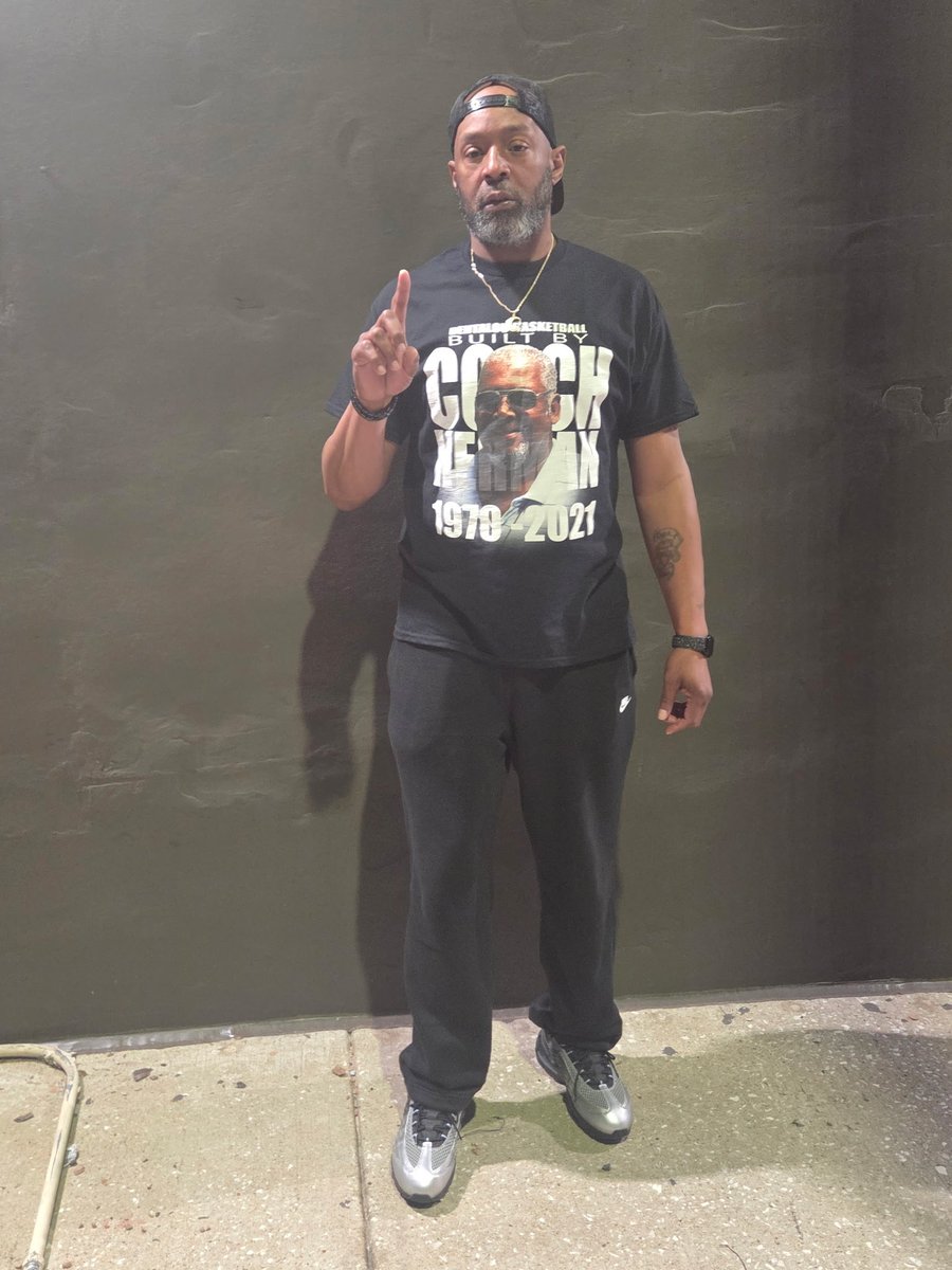 CoachPerry2a's tweet photo. Hall of Fame Coach Herman Johnson @Bentalou4Life https://t.co/4BKkMzEZHu