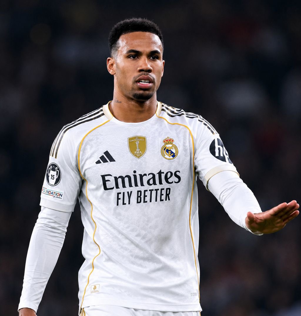 JBFootyX's tweet photo. 🚨💣 𝐁𝐑𝐄𝐀𝐊𝐈𝐍𝐆: José Mourinho has made Gabriel Magalhães a top priority and wants him at Real Madrid at all costs this summer.

Florentino Pérez is prepared to do everything possible to make the transfer happen, and has identified Gabriel as a “Defensive Monster” perfect for Real Madrid. The only words ringing at Valdebebas is “Gabriel.. Gabriel.. Gabriel” 

The Arsenal defender has a release clause of £69.59M in his current contract, which can be triggered by teams outside of England.