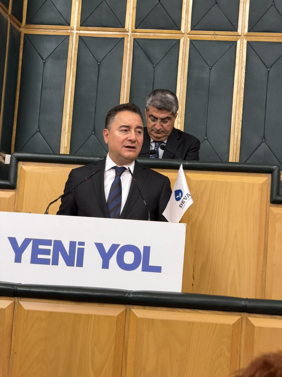 RBekiroglu's tweet photo. TBMM grup toplantımız da 
Gelecek Partisi Genel Başkanımız Prof Ahmet Davutoğlu nun konuşmalarında belirtiği üzere ;
“Son zamanlarda yaşanan olaylar dikkate alınarak ;
✅Ülkemizde artık Zihinsel arınmaya ihtiyaç vardır.
✅Devlet aklının yok olmasına izin vermemeliyiz  . Derin milletin vicdanından gelmeyen hiçbir akla ,projeye , dayatmaya geçit vermemeliyiz 
✅Cumhurbaşkanlığı hükümet sistemi siyasi aklı yok etmekte (kayyum-mutlak butlan gibi kararlar ile .. )
-temiz siyaset belgesinde belirttiğimiz gibi  
*siyasi ahlak yasası 
*ihale yasası 
*teşvik yasası yeniden düzenlenmeli 
Ve 
-Siyasi ahlak için ,
-Adalet ve hukuk için ,
-üretim ve istihdam için ,
-gelir ve sosyal politikalar da adalet için ,
-eğitim ve kültür politikalarında, 
-liyakata dayalı kurumsal yapıda ,
-Cumhurbaşkanlığı hükümet sisteminde 
Devrim yapmak şart “… 
@GelecekPartiTR @Ahmet_Davutoglu 
@YeniYolTBMM @cancankesen @karadagyesim @yesilyurt_