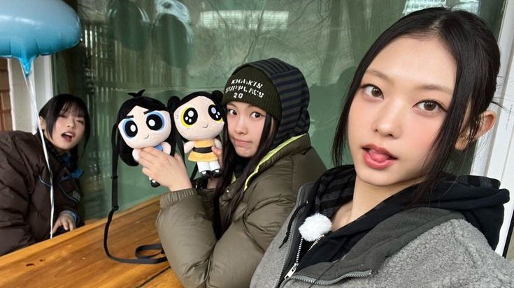 njwmx1's tweet photo. 그들은 아직 함께 있으니 걱정하지 마세요! :) https://t.co/Xh5VAhqcqU