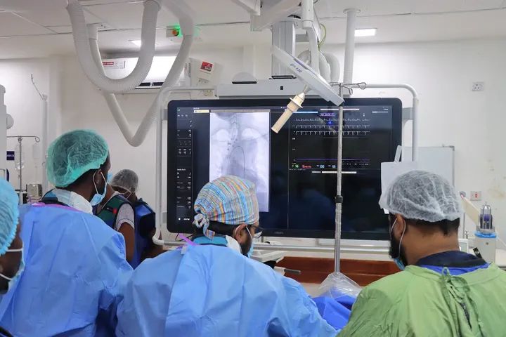 SubcountyAdmin's tweet photo. The Cath Lab team at @CoastReferral has successfully performed a Thoracic Endovascular Aortic Repair (TEVAR);a minimally invasive procedure that treats life‑threatening aortic conditions while helping patients recover faster.  
#CGTRH #MombasaCare #InnovationInCare #AfyaMashinani https://t.co/2sbaXDpqW7