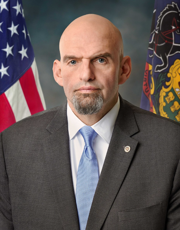 whoseurlefty's tweet photo. California is about to elect the next Fetterman as Governor of California. I literally see no difference between these two pictures. https://t.co/o8QtC2Z3N4