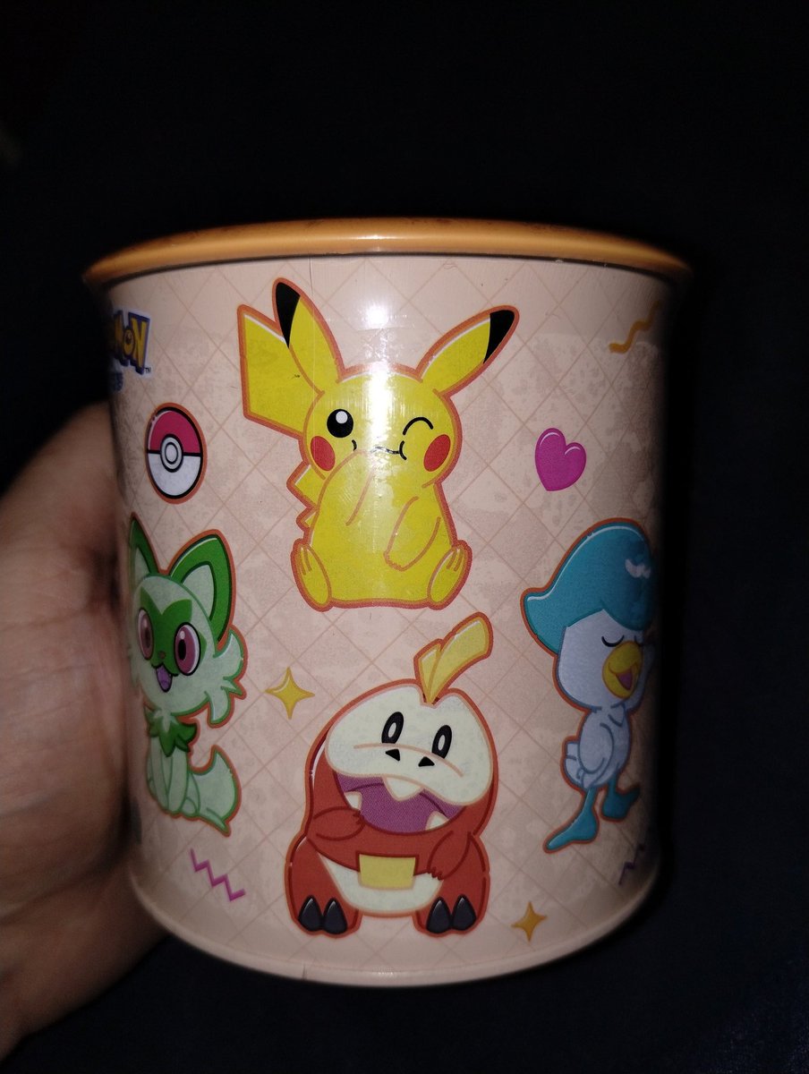 Mirinha255's tweet photo. Acho que eu gosto um pouquinho de Pokémon. https://t.co/GhntFAJGCS