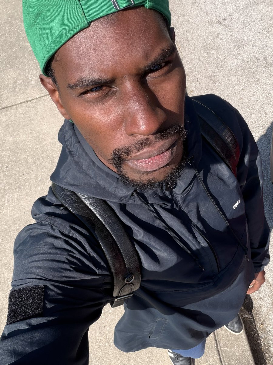3xbigsteppa's tweet photo. I just want to be something everyone will remember yes I’m saying it I was here I’m going through something mentally but I’m here https://t.co/OX79MqyM0k